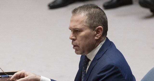 Israeli Envoy Stuffs U.N. Charter in Shredder as Palestinian 'State' Passes in Non-Binding Vote