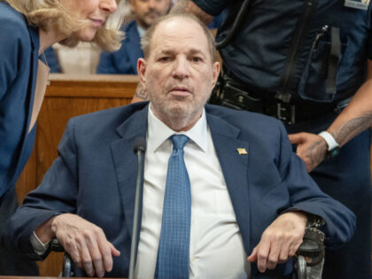 NEW YORK, NEW YORK - MAY 1: Former film producer Harvey Weinstein appears at a hearing in