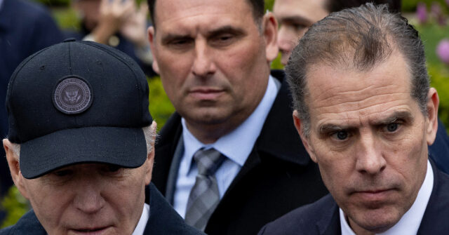 Someone Called ‘Dad’ Is in a WeChat Conversation with Hunter Biden