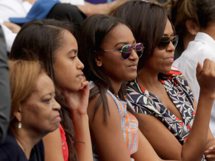 HAVANA, CUBA - MARCH 22: (L-R) Marian Robinson, Malia Obama, Sasha Obama and first lady Mi
