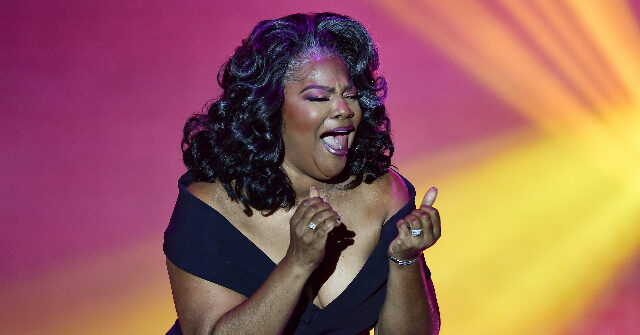 Comedian Mo'Nique: 'F**k You, Oprah Winfrey! F**k You, Tyler Perry!'