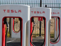 Nolte: Thieves Steal Tesla’s Electric Vehicle Charging Cables for Copper in California