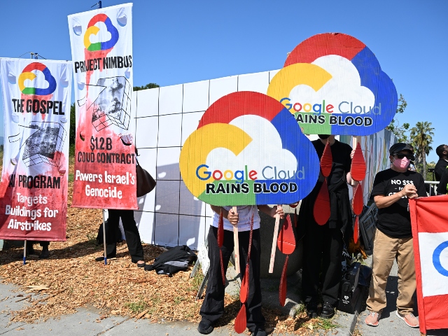 pro-hamas protesters outside Google developer conference