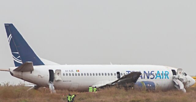 VIDEO: Ten Injured When Boeing Plane Skids Off Runway in Senegal