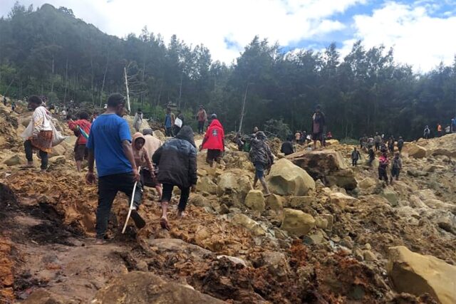 More than 670 people are believed to have died after a massive landslide in Papua New Guin