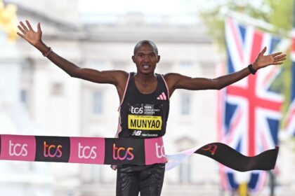 Alexander Mutiso Munyao won his first major marathon in Lond at the age of 27