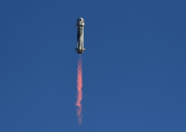 Blue Origin flies thrill seekers to space, including oldest astronaut ...