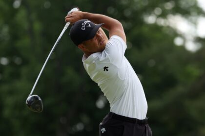 Xander Schauffele shot a record-tying 62 to seize the early lead at the PGA Championship o