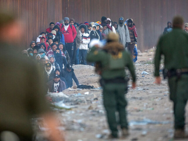 U.S. Border Patrol agents. (File Photo: John Moore/Getty Images)