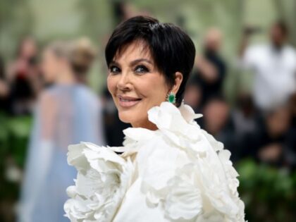 ‘The Kardashians’ Floats Kris Jenner Becoming a Surrogate at Age 68: ‘Your Uterus