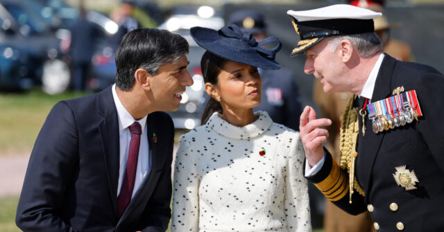 Farage Blasts Sunak for Leaving D-Day Ceremony Early to Film Interview