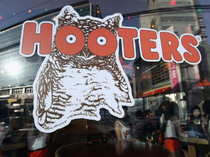 Hooters Prepares For First South Korean Restaurant