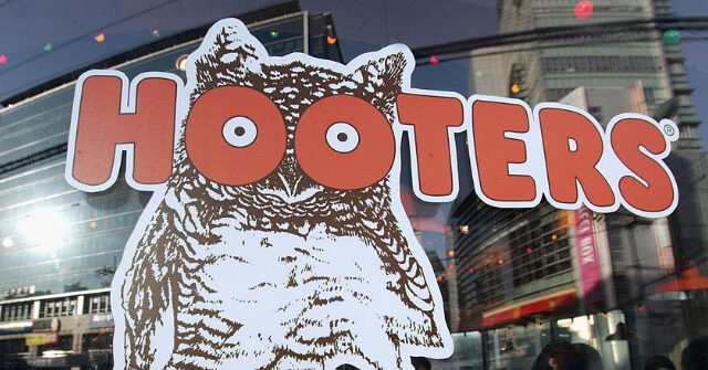'Difficult Decision': Hooters Shutters Dozens of Locations as Inflation Plagues Consumers