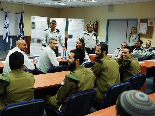 Orthodox IDF soldiers (Israel Defense Forces / Flickr / CC / Cropped)