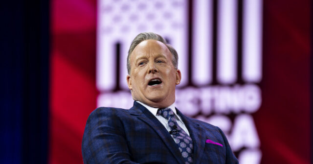 Sean Spicer ‘Trump’s Front Row Joes' 'Backbone of the MAGA Movement'