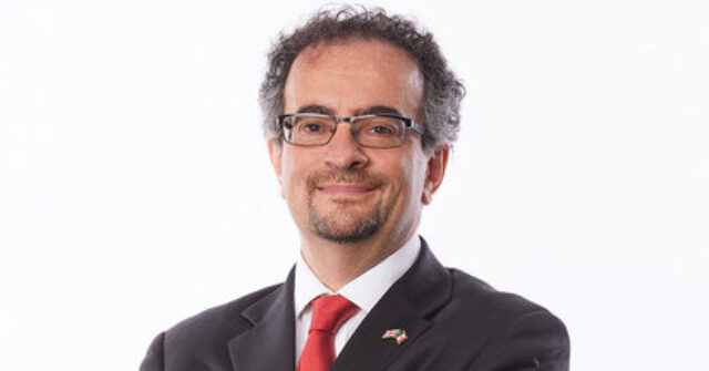 UK Ambassador to Mexico Out After Apparently Pointing Rifle at Colleague
