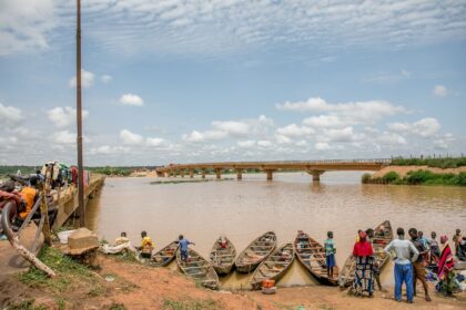 The River Niger divides Benin and Niger, though the border on the Niger side remains shut