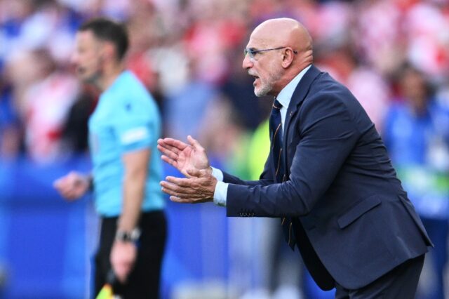 Spain coach Luis de la Fuente urged his players to stay calm despite the big win over Croa