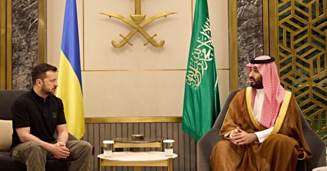 Zelensky Makes Surprise Saudi Arabia Stop to Promote ‘Peace Summit’