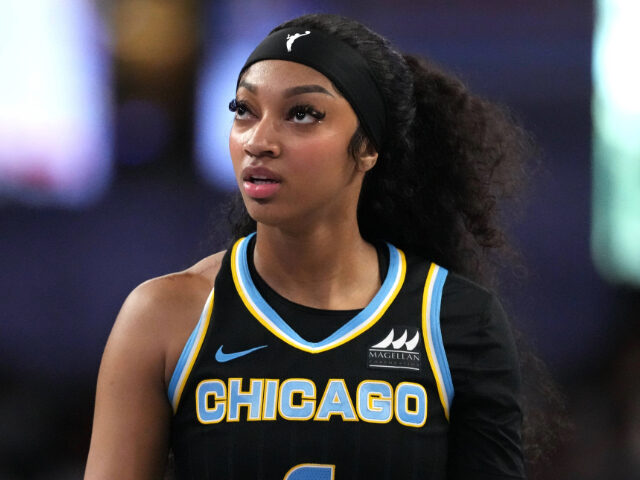 Chicago Sky v Atlanta Dream