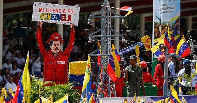 Russian Military Gets Premium Spot in Venezuela Independence Day Parade