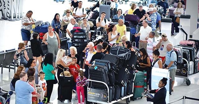 NextImg:WATCH: 10 Injured, 1,000 Evacuated at JFK Airport After Fire Breaks Out