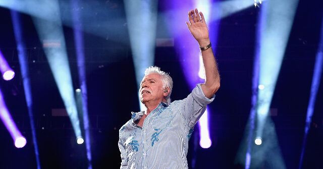 Joe Bonsall, Celebrated Grammy Award-Winning Tenor in Country-Gospel Group The Oak Ridge Boys, Dies at 76