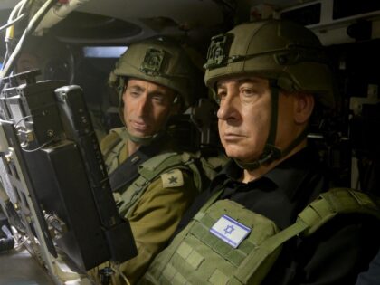 Netanyahu in HQ in Rafah (Avi Ohayon)