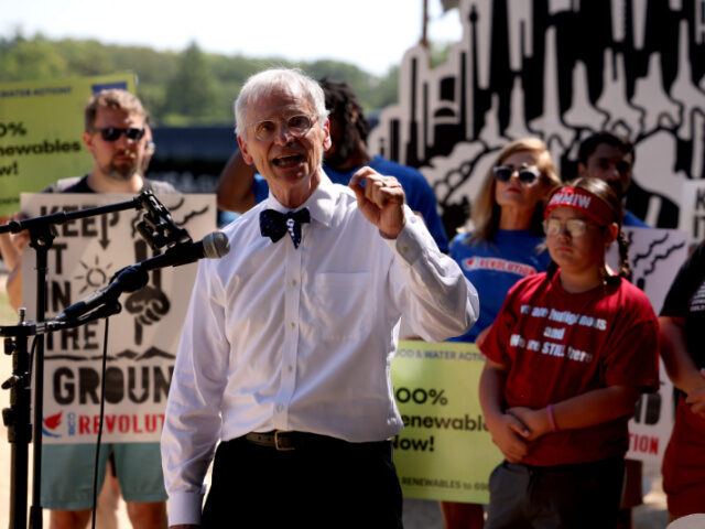 Rep. Earl Blumenauer (D-OR) speaks at an “End Fossil Fuel” rally near the U.S. Capitol