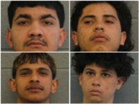 Gang of 4 Venezuelan Migrants Charged with Choking, Robbing Chicago Man on Train at Knifepoint