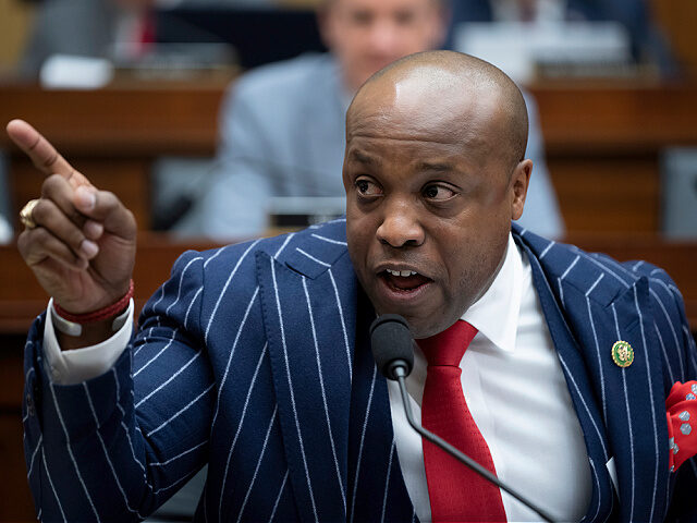 Rep. Wesley Hunt, R-Texas, argues for an amendment to recite the Pledge of Allegiance at t