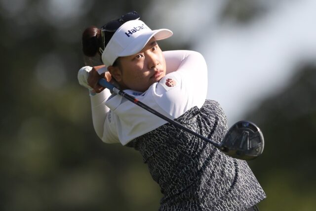 Chanettee Wannasaen of Thailand fired a six-under par 65 to grab a one-stroke lead after t