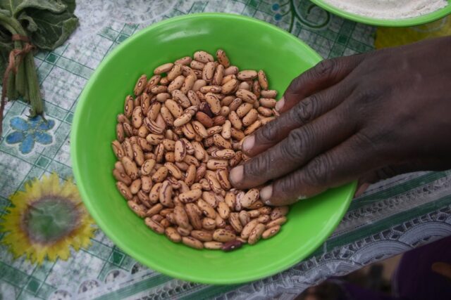 As drought hits Zimbabwe, maworesa, a form of porridge, has been concocted to cover basic