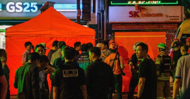 Car hits pedestrians in Seoul