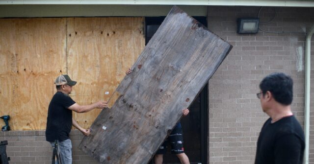 Hurricane Beryl's Remnants Cause U.S. Weather Chaos