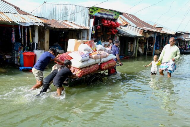 Eight Dead, Two Million Affected By Bangladesh Floods - Breitbart