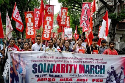 Students in India holding a solidarity march in Kolkata on July 25, 2024 in support of Ban