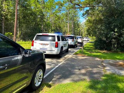 There is a heavy police presence within the 1200 block of Dove Park Rd in the Mandeville a