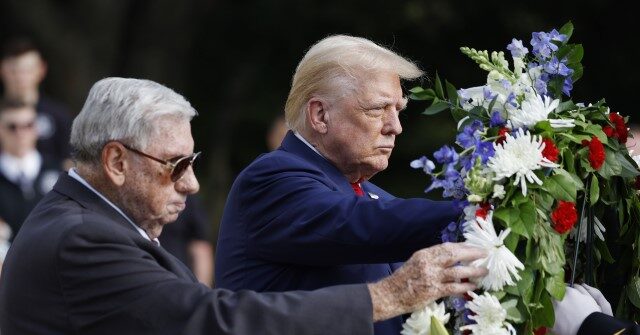 Families of Fallen Heroes: We Gave 'Approval' for Photos at Arlington Cemetery
