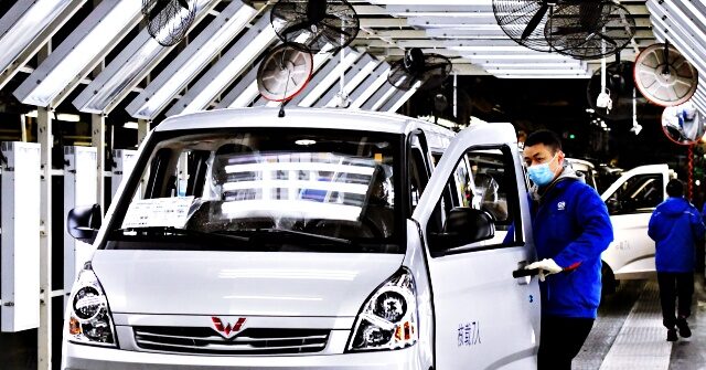 Report: U.S. Automakers in China Suffer Dire Situation with 'Tumbling' Sales