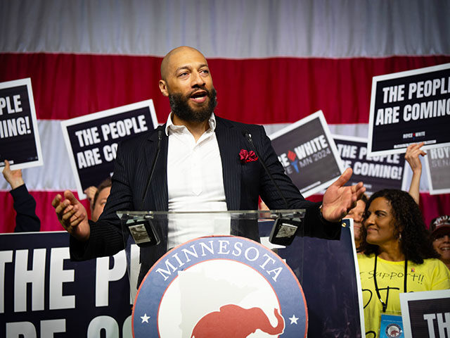 Former basketball player Royce White takes the stage at the Minnesota Republican Party con