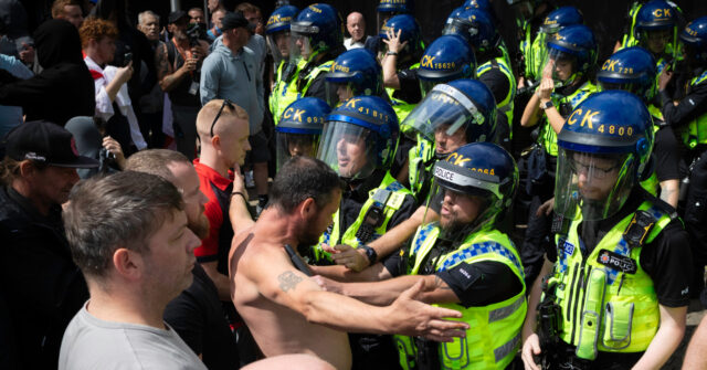 England on the Brink: Starmer Vows Swift Action Against Anti-Immigration 'Extremists', Gov't Advisor Backs Covid-Style Lockdowns to Stop Riots