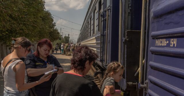 Ukraine Urges Evacuation of Pokrovsk as Russian Army Approaches