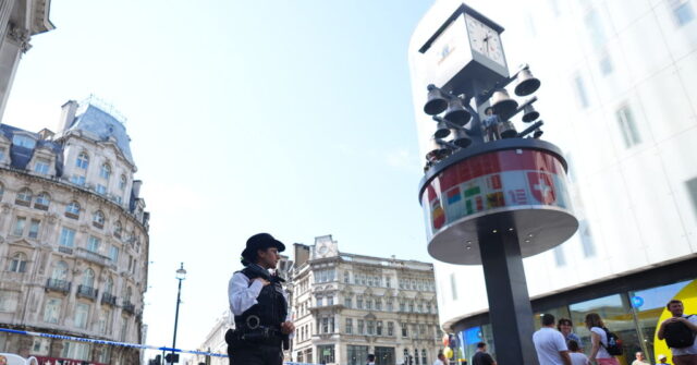11-Year-Old Girl Stabbed in Central London Tourist Hotspot