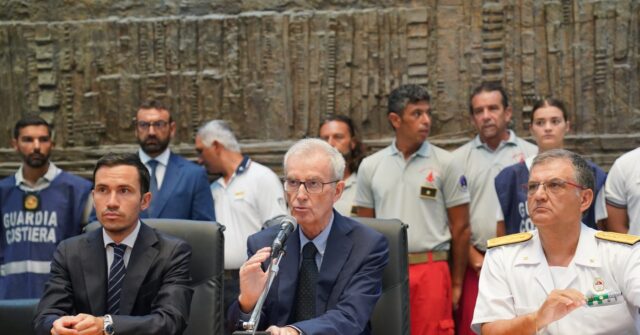 Italian Prosecutors Investigate Captain of Superyacht over Sicily Sinking