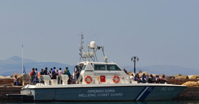 Greek Coast Guard Open Fire on People Smuggling Boat, Killing One
