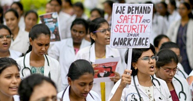 Doctor Strike over Raped and Murdered Resident Overshadows Indian Independence Day