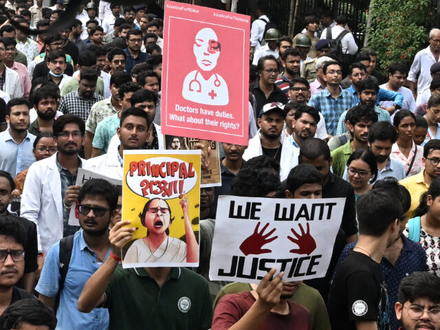 INDIA-WOMEN-DOCTORS-STRIKE