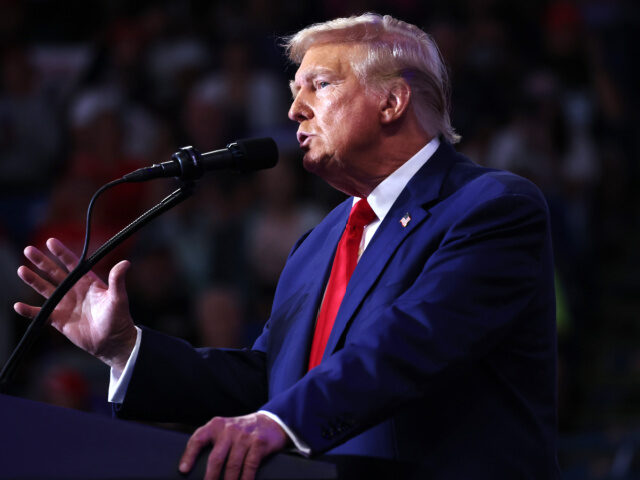 WILKES BARRE, PENNSYLVANIA - AUGUST 17: Presidential candidate and former President Donald