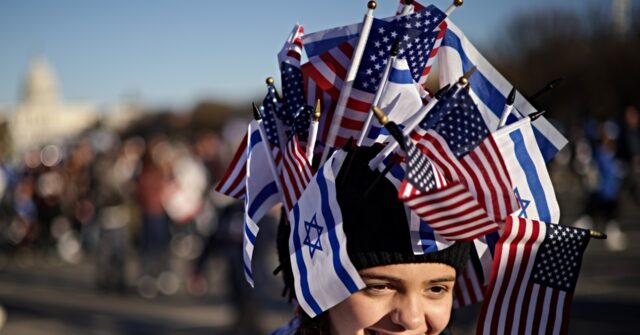 Poll: Americans ‘Overwhelmingly’ Back Israel, Demand Hamas’ Removal